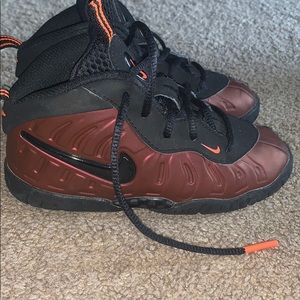 Kids Nike Posite pro crimson